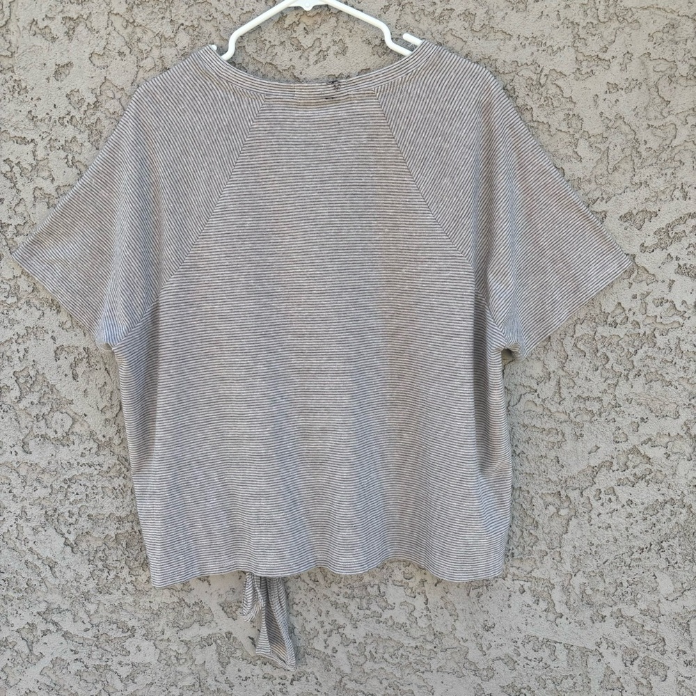LOVESTITCH Horizontal Front Tie Tee Shirt - Picture 4 of 8